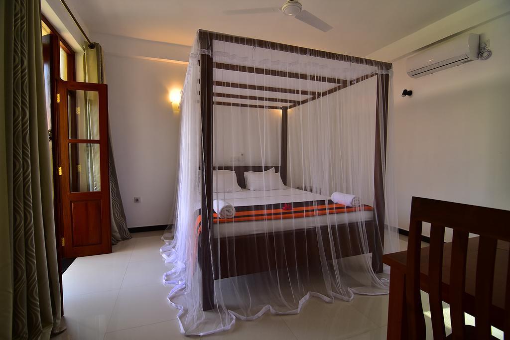 Park Lane 88 Apartments Negombo Eksteriør billede