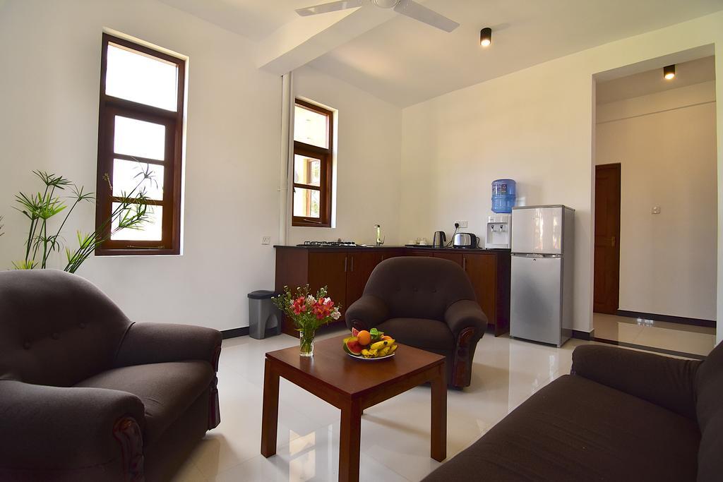 Park Lane 88 Apartments Negombo Eksteriør billede