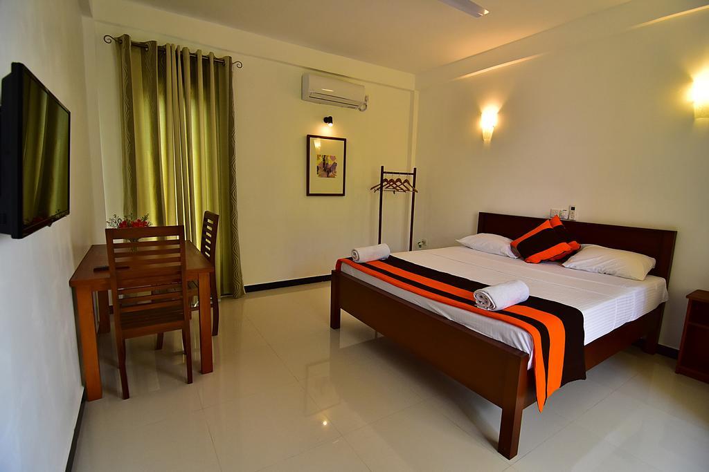 Park Lane 88 Apartments Negombo Eksteriør billede