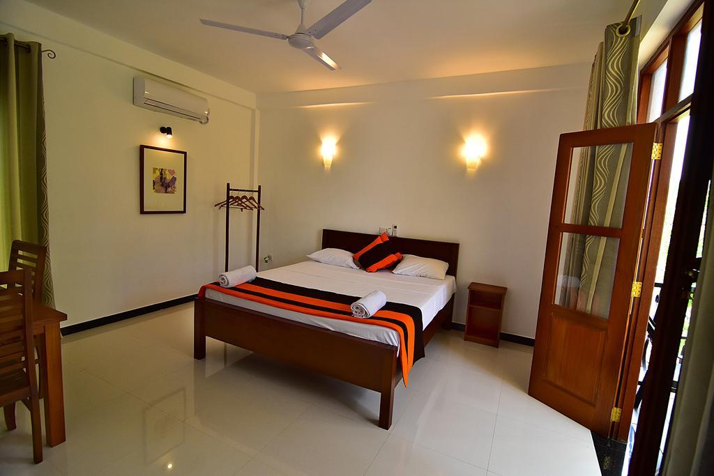 Park Lane 88 Apartments Negombo Eksteriør billede
