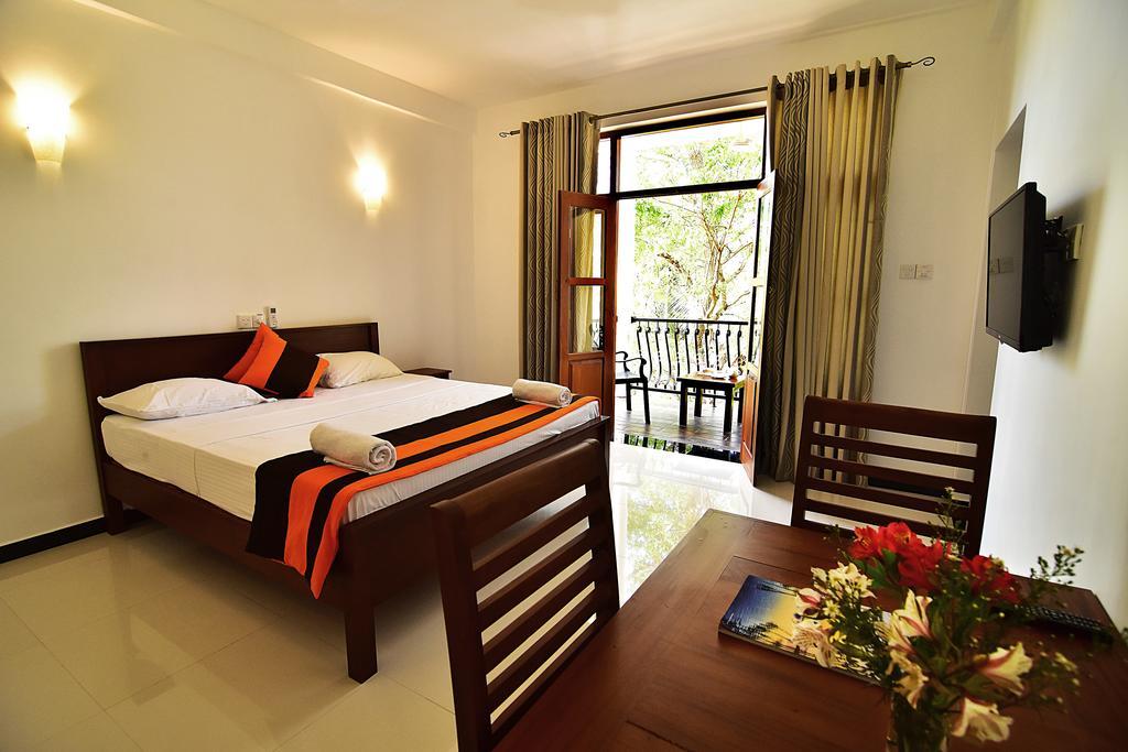 Park Lane 88 Apartments Negombo Eksteriør billede