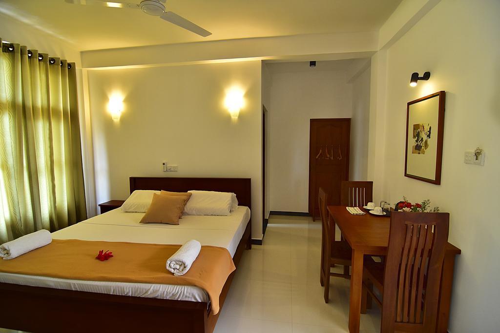 Park Lane 88 Apartments Negombo Eksteriør billede